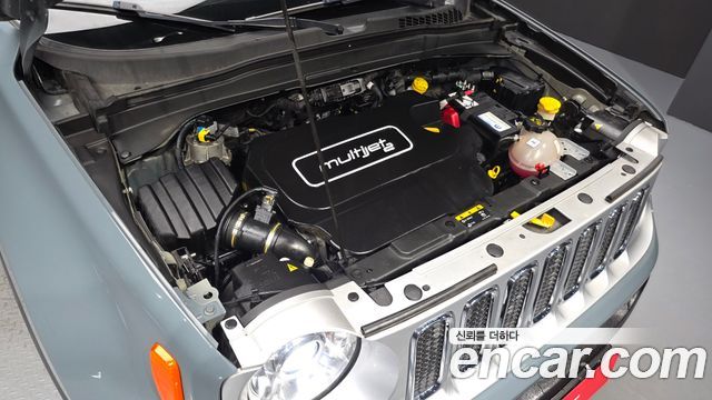 Jeep Renegade 2018 — photo 6