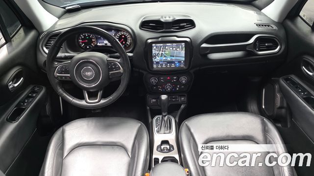 Jeep Renegade 2018 — photo 10
