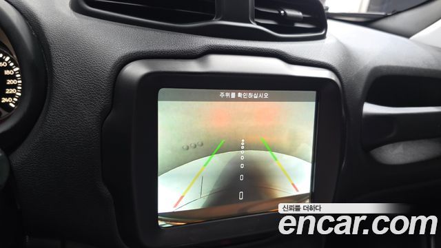 Jeep Renegade 2018 — photo 22
