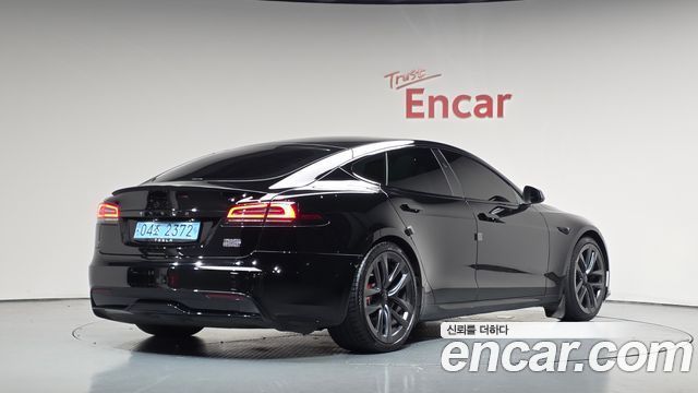 Tesla Model S 2023 — photo 2