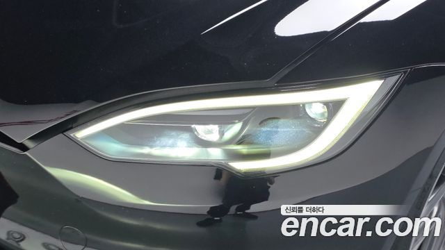 Tesla Model S 2023 — photo 8