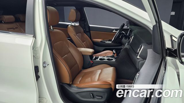 Kia Sportage 2018 — photo 13
