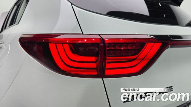 Kia Sportage 2018 — photo 9