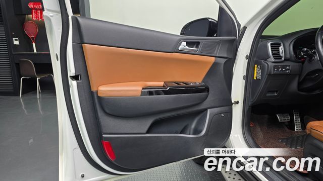 Kia Sportage 2018 — photo 14