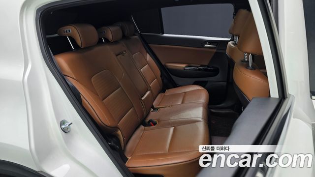 Kia Sportage 2018 — photo 16