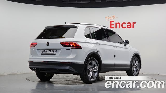Volkswagen Tiguan 2018 — photo 2