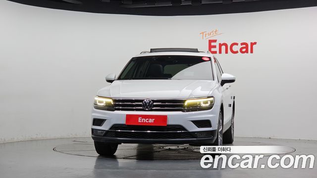 Volkswagen Tiguan 2018 — photo 3