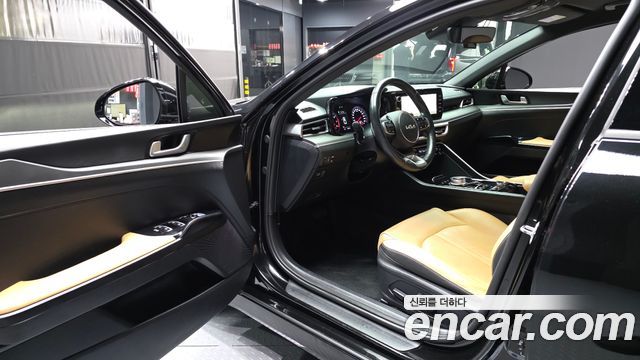 Kia K5 2023 — photo 13