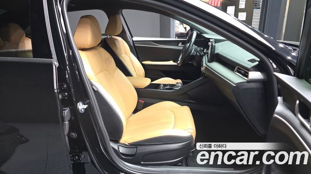 Kia K5 2023 — photo 17
