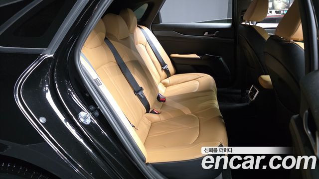 Kia K5 2023 — photo 18