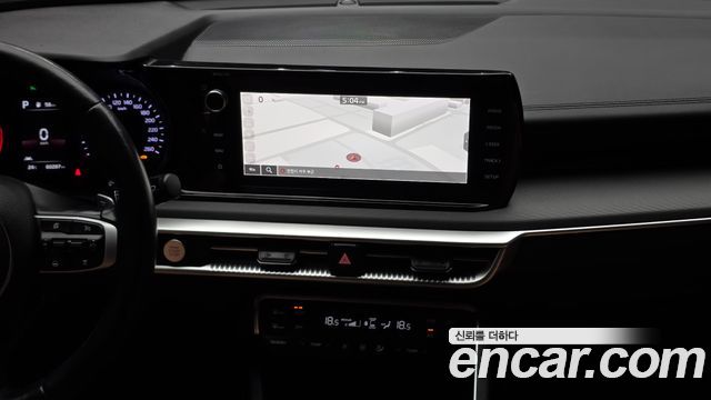 Kia K5 2023 — photo 20