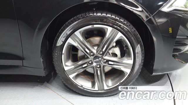 Kia K5 2023 — photo 7