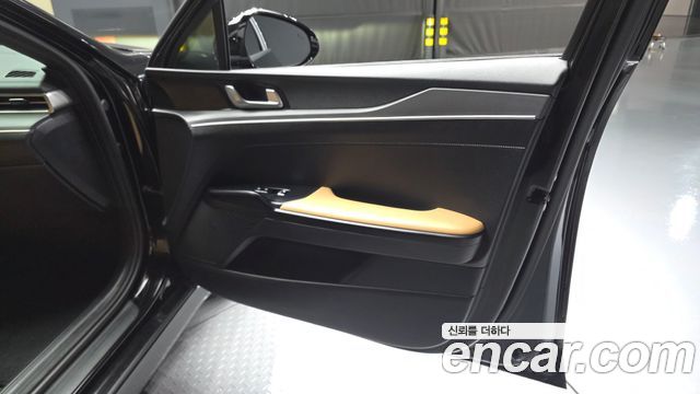 Kia K5 2023 — photo 14
