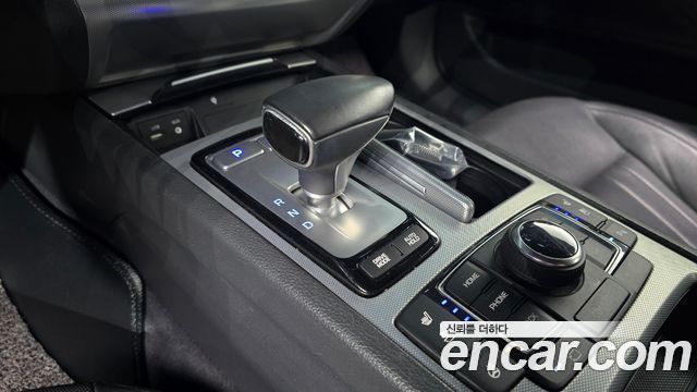 Genesis G80 2018 — photo 12