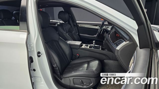Genesis G80 2018 — photo 13