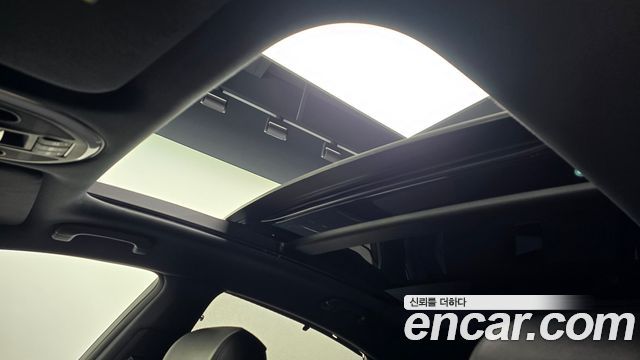 Genesis G80 2018 — photo 24