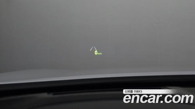 Genesis G80 2018 — photo 25