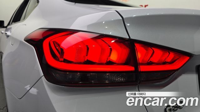 Genesis G80 2018 — photo 9