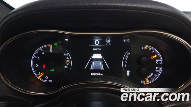Jeep Cherokee 2015 — photo 8