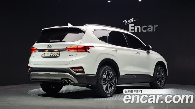 Hyundai Santafe 2019 — photo 2