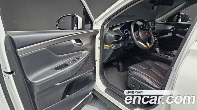 Hyundai Santafe 2019 — photo 11
