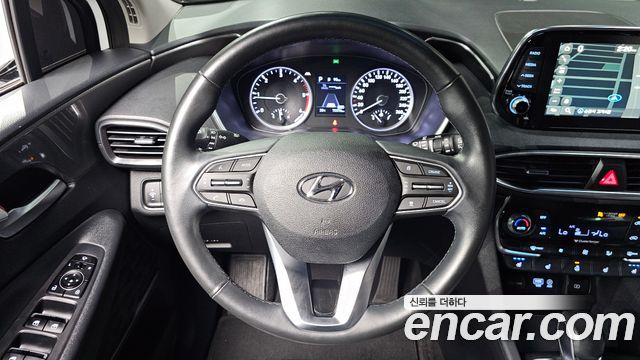 Hyundai Santafe 2019 — photo 12