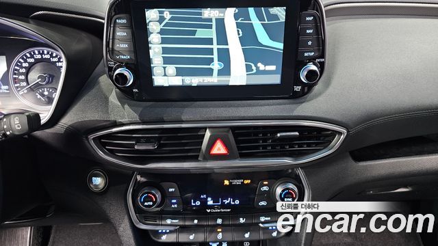 Hyundai Santafe 2019 — photo 13