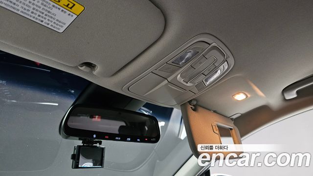 Hyundai Santafe 2019 — photo 16