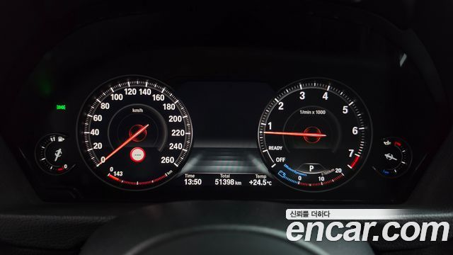 BMW 3-Series 2018 — photo 11