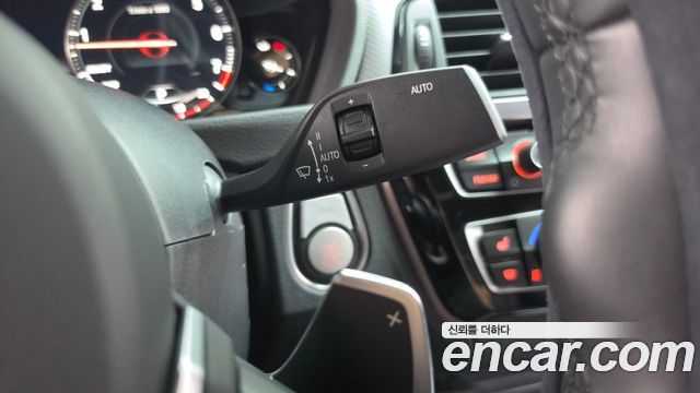 BMW 3-Series 2018 — photo 29