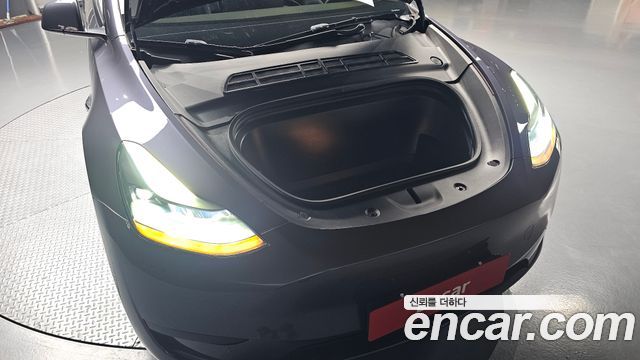 Tesla Model Y 2024 — photo 6