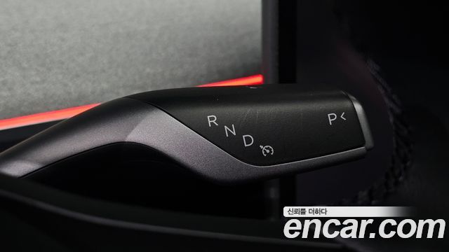 Tesla Model Y 2024 — photo 12