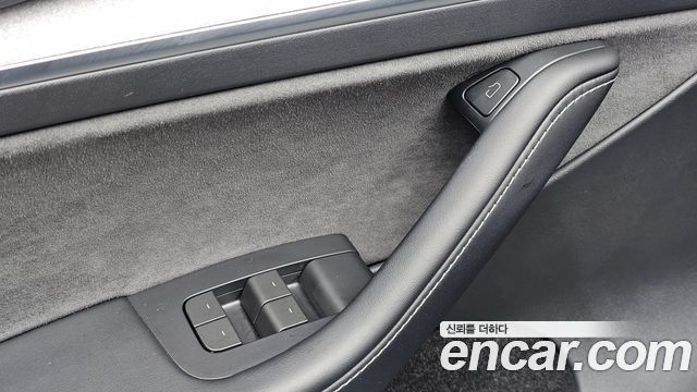 Tesla Model Y 2024 — photo 29