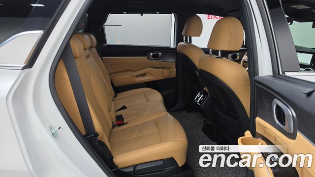 Kia Sorento 2023 — photo 17