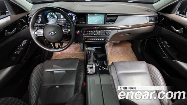 Kia K7 2018 — photo 10