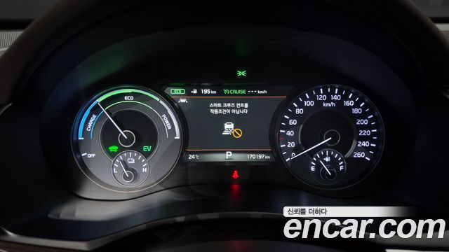 Kia K7 2018 — photo 11