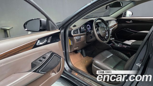 Kia K7 2018 — photo 13