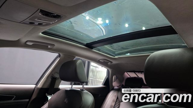 Kia K7 2018 — photo 24