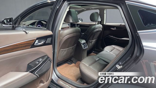 Kia K7 2018 — photo 16