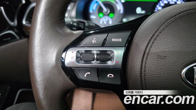 Kia K7 2018 — photo 36