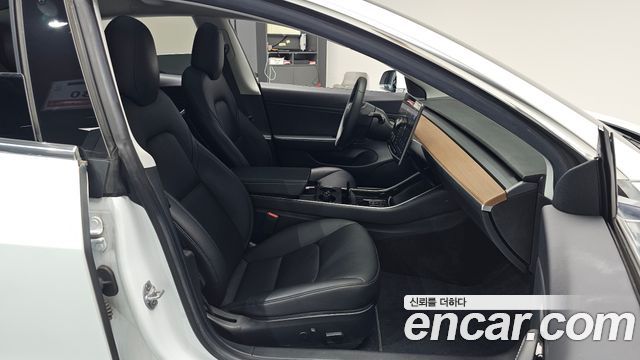 Tesla Model 3 2020 — photo 17