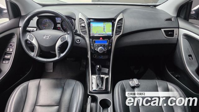 Hyundai i30 2016 — photo 10