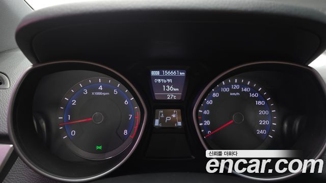 Hyundai i30 2016 — photo 11