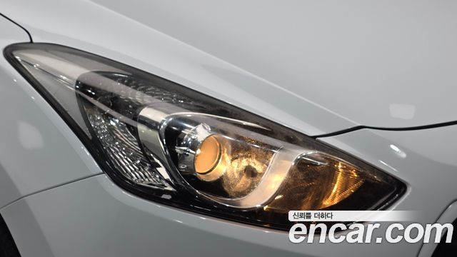Hyundai i30 2016 — photo 8