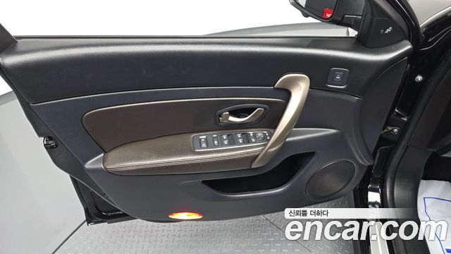 Renault Korea SM5  2016 — photo 14