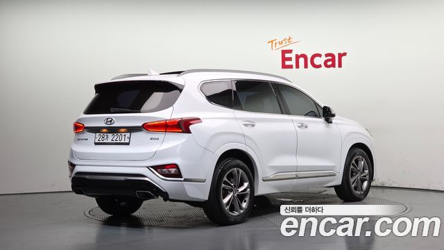 Hyundai Santafe 2019 — photo 2