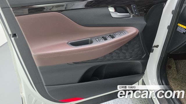 Hyundai Santafe 2019 — photo 14