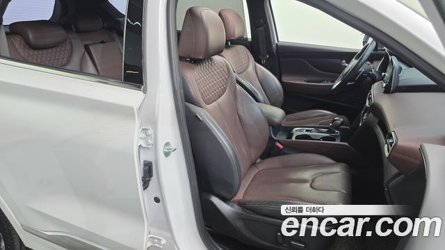 Hyundai Santafe 2019 — photo 16