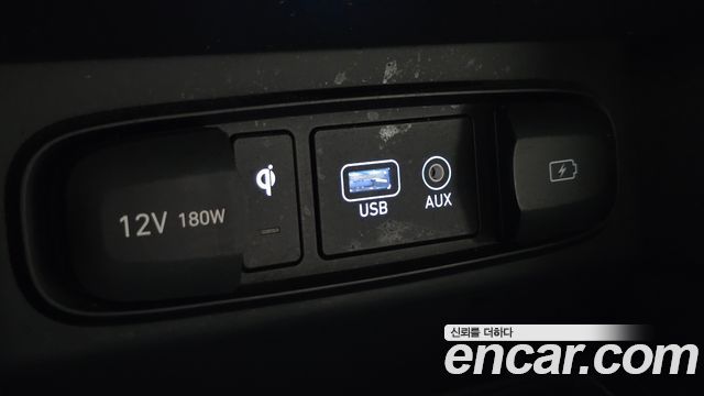 Hyundai Santafe 2019 — photo 27
