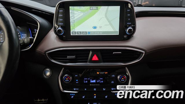 Hyundai Santafe 2019 — photo 30